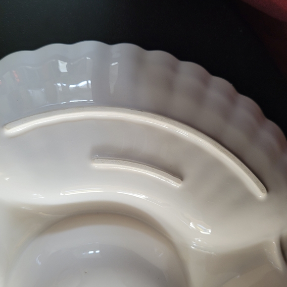 Vintage Farmhouse white ceramic Shell Design Serving Platter - Picture 11 of 16